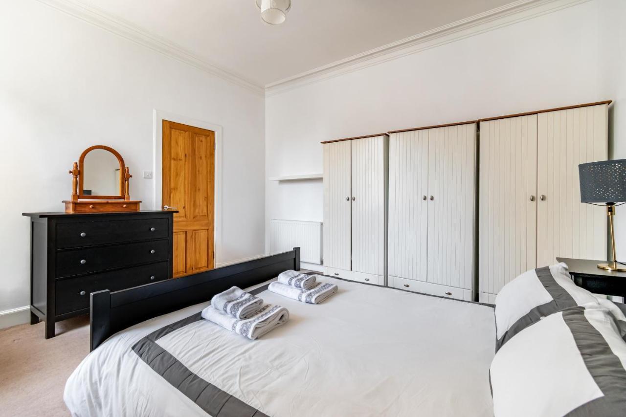 Amazing Apartments - Dalgety St - Near Holyrood Edinburg Exteriör bild