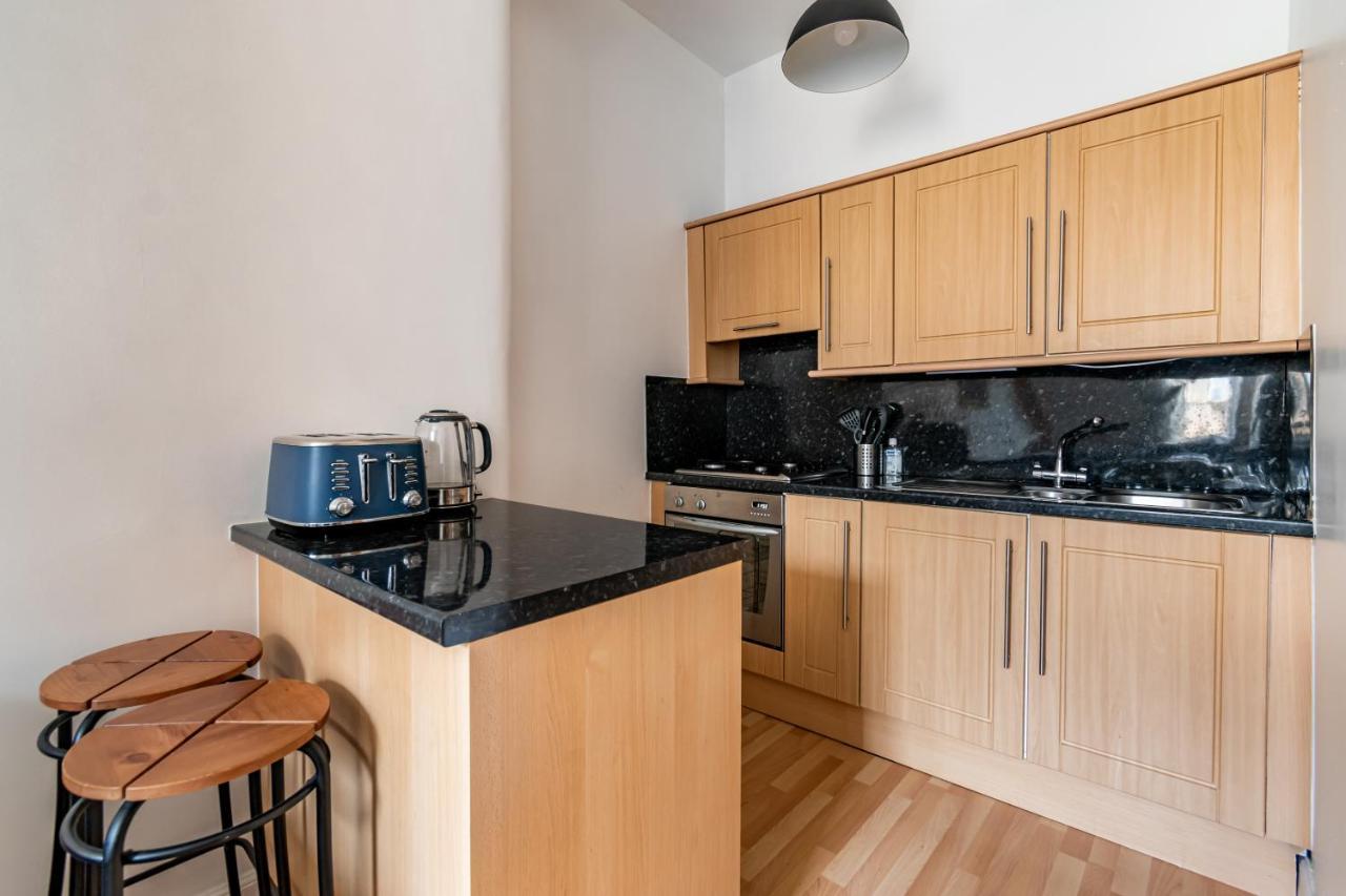 Amazing Apartments - Dalgety St - Near Holyrood Edinburg Exteriör bild