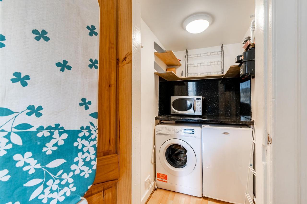 Amazing Apartments - Dalgety St - Near Holyrood Edinburg Exteriör bild