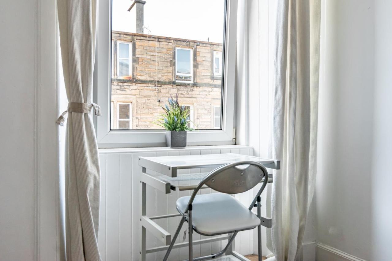 Amazing Apartments - Dalgety St - Near Holyrood Edinburg Exteriör bild