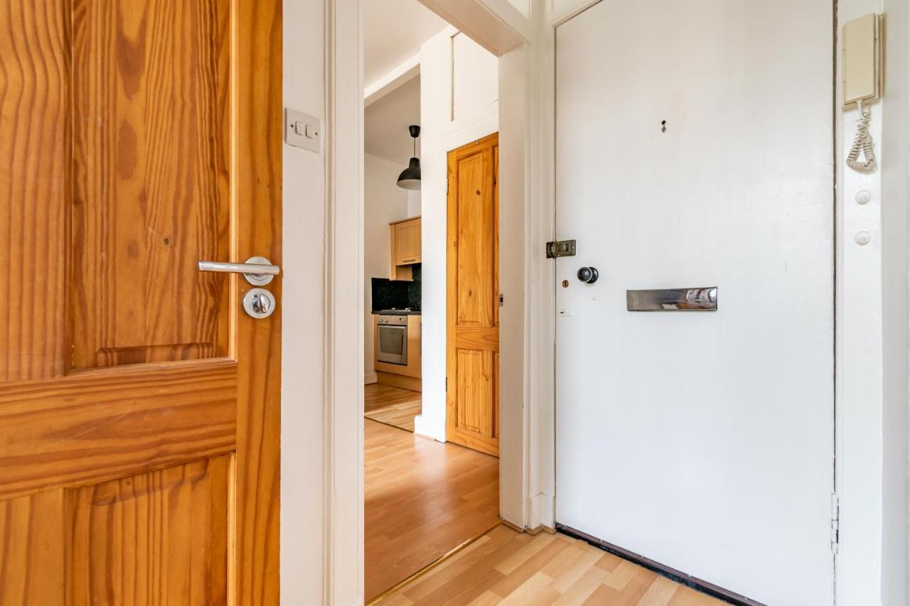Amazing Apartments - Dalgety St - Near Holyrood Edinburg Exteriör bild